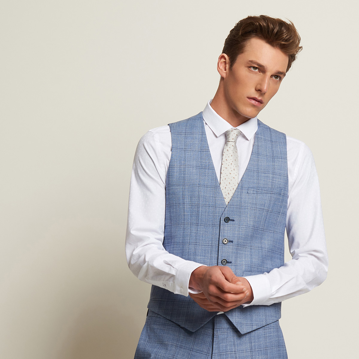 devred costume mariage